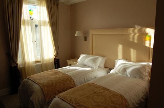 Devonshire Hotel Hornchurch Phòng bức ảnh