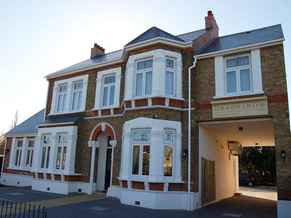 Devonshire Hotel Hornchurch Ngoại thất bức ảnh